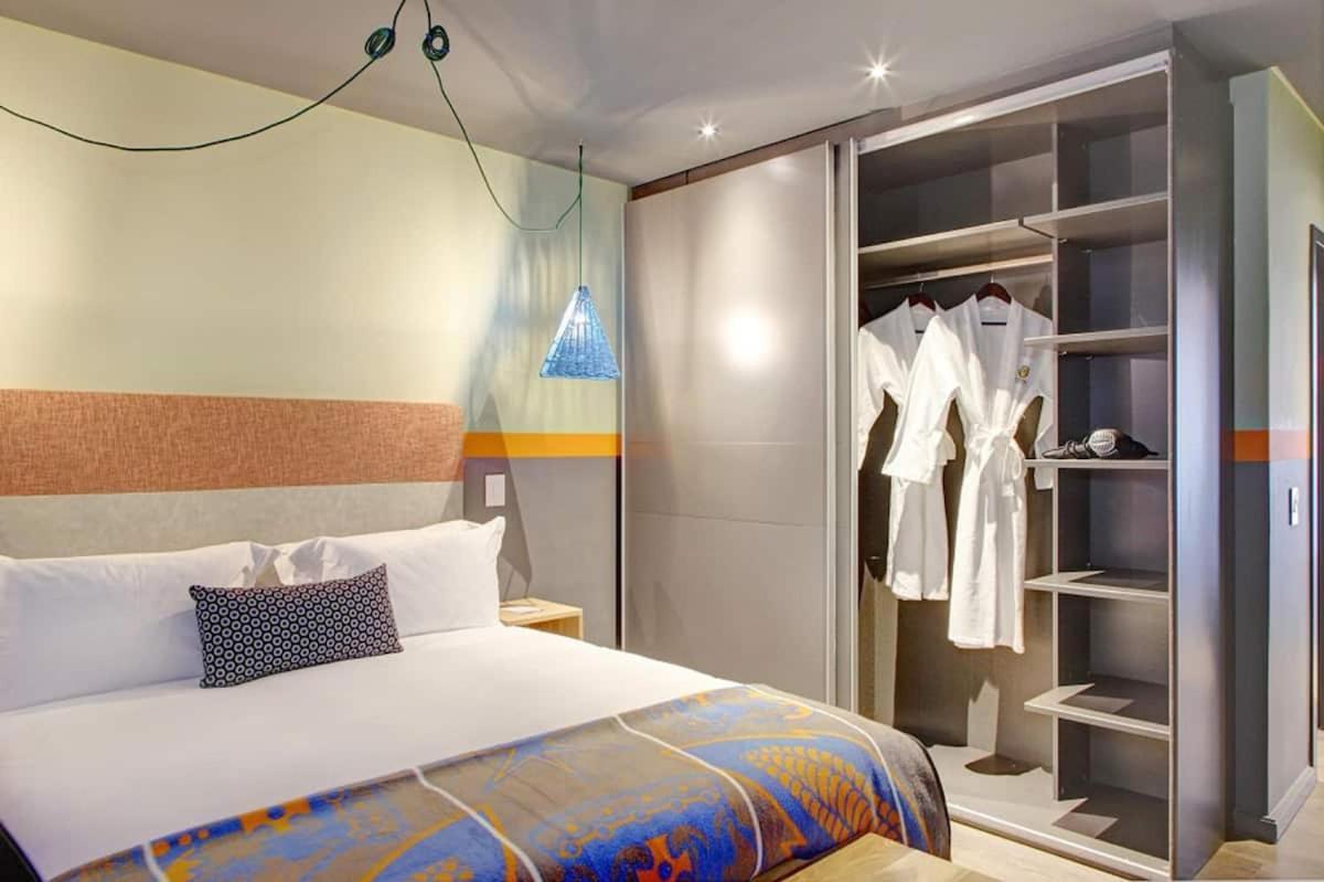 Wex1 Private Apartments By Perch Stays Kapstaden Rum bild